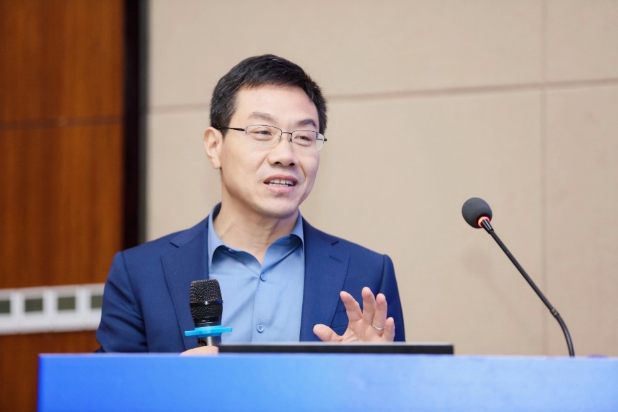 D:\0-硬盘修复后保存及修改文件-2023-8-17\原D盘\6-个人简历更新-身份证信息-证明照-2023-8-18更新\个人照片\海南会议照片\131A9735-opq649782393.jpg